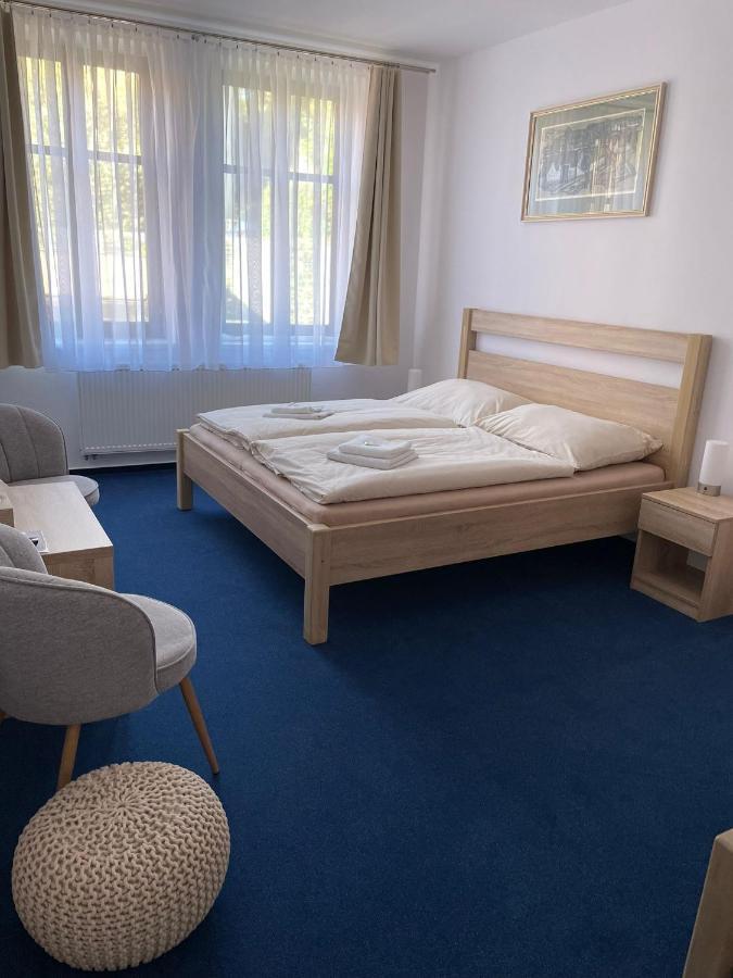 Hotel U Mesta Prahy Nachod Náchod Exterior foto